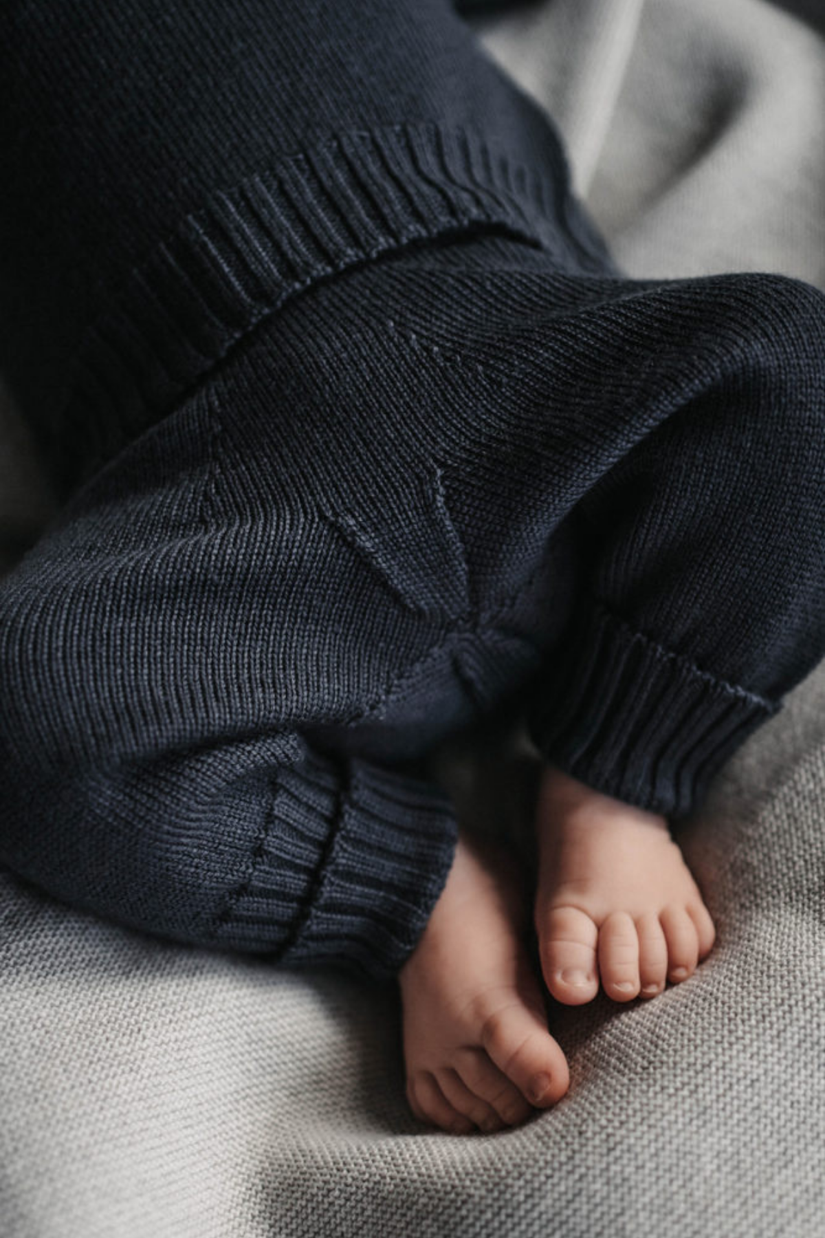 Gestrickte Babyhose zum Mitwachsen aus Merinowolle | verschiedene Farben