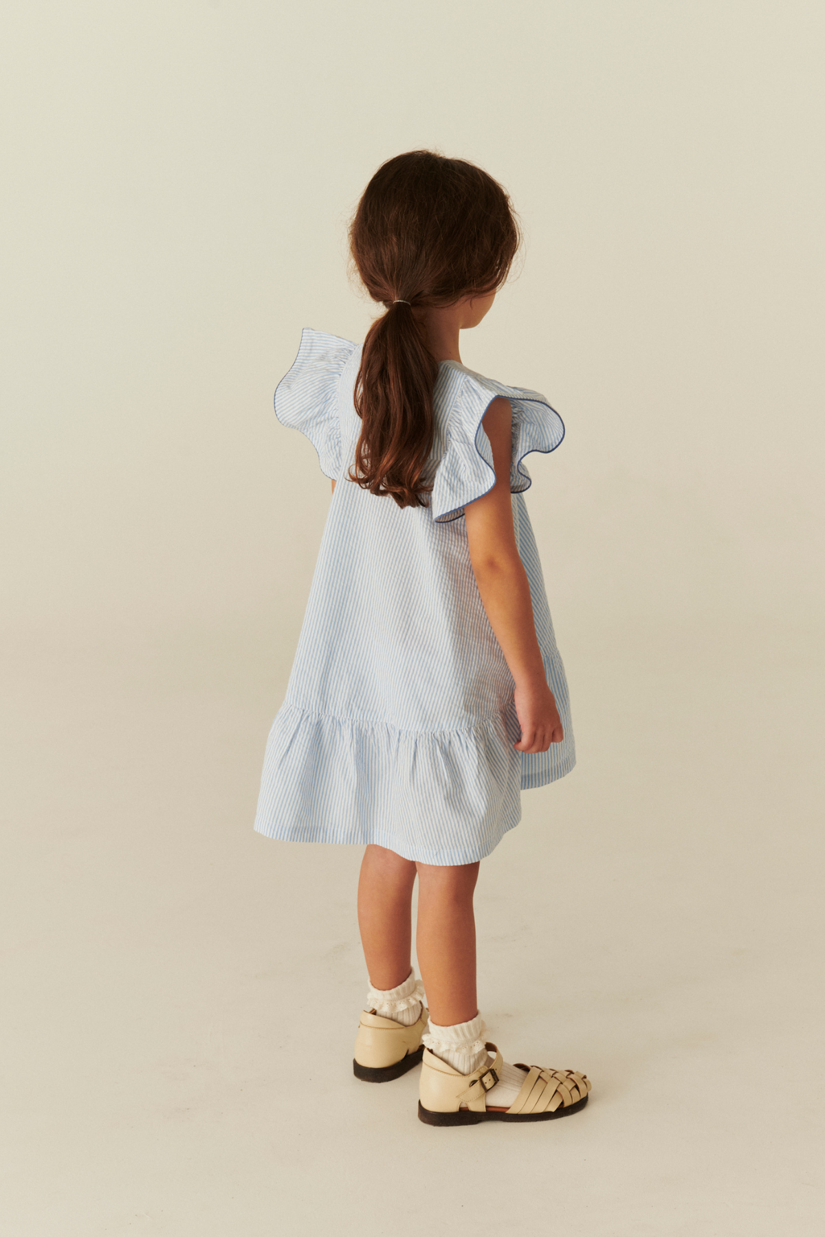 Seersucker Kleid mit Rüschen | Sky Blue