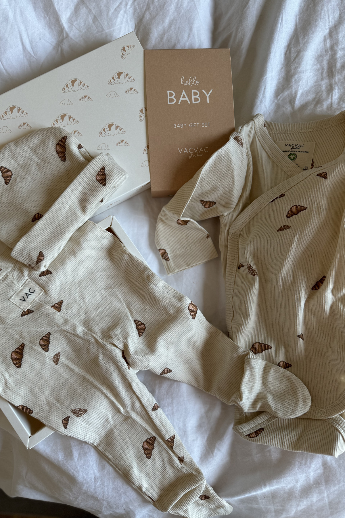 3in1: Geschenkebox zur Geburt "Little Croissants"