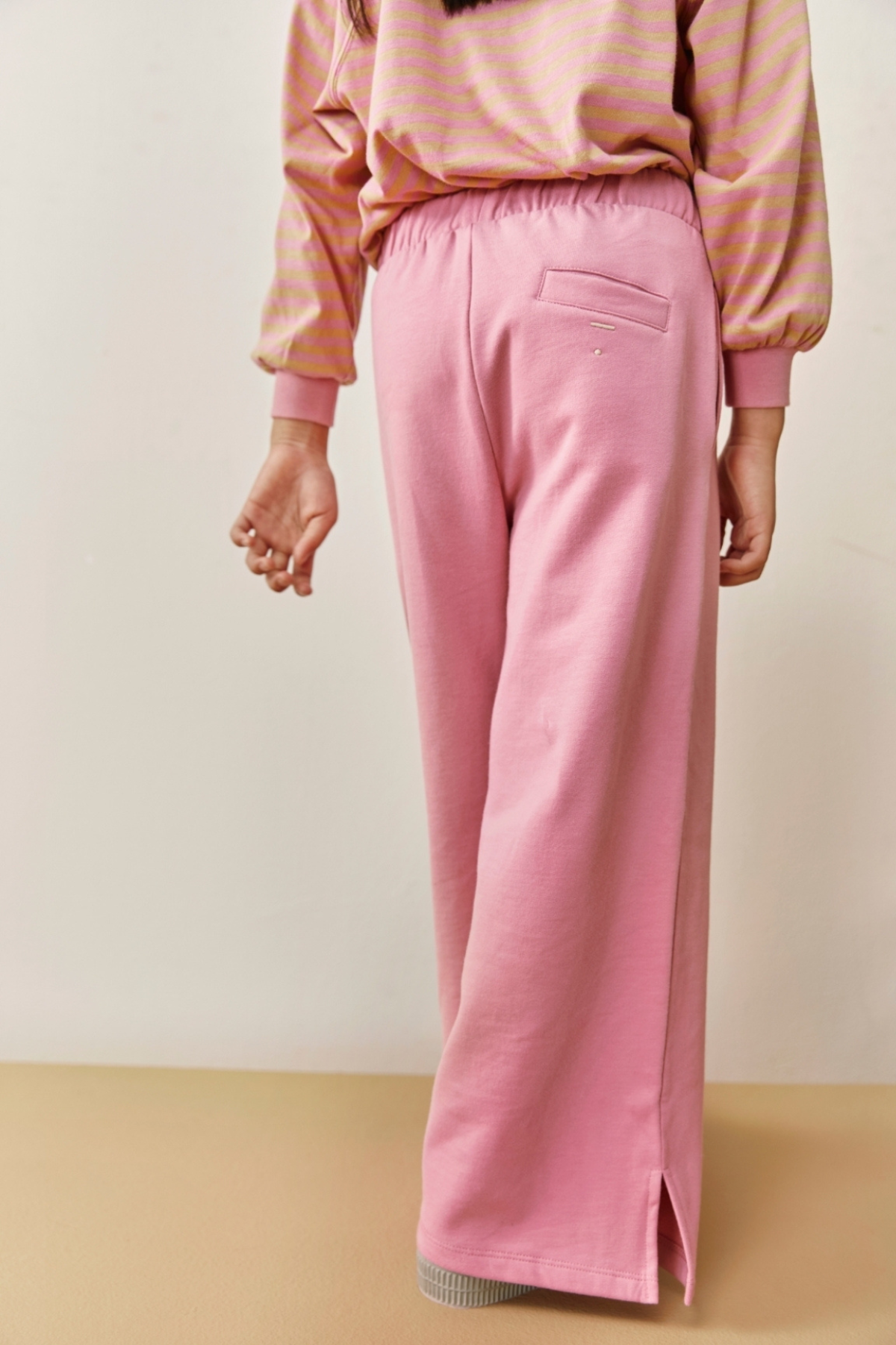 Hose mit seitlichem Schlitz | Bubblegum
