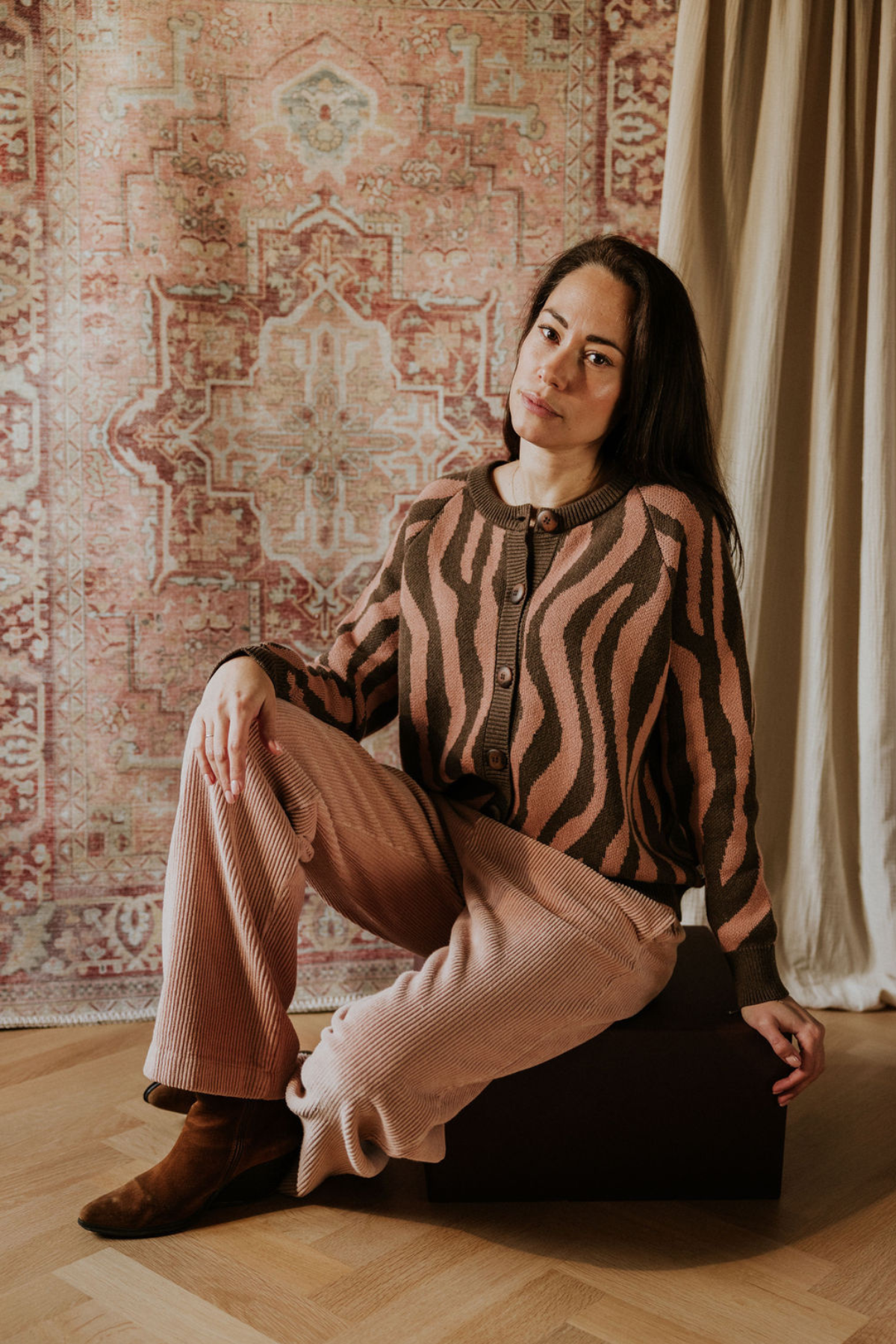 Damen Raglan Knitted Cardigan | Pink Zebra