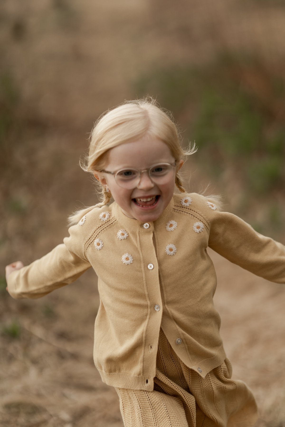 Cardigan "Daisy" mit Stickerei