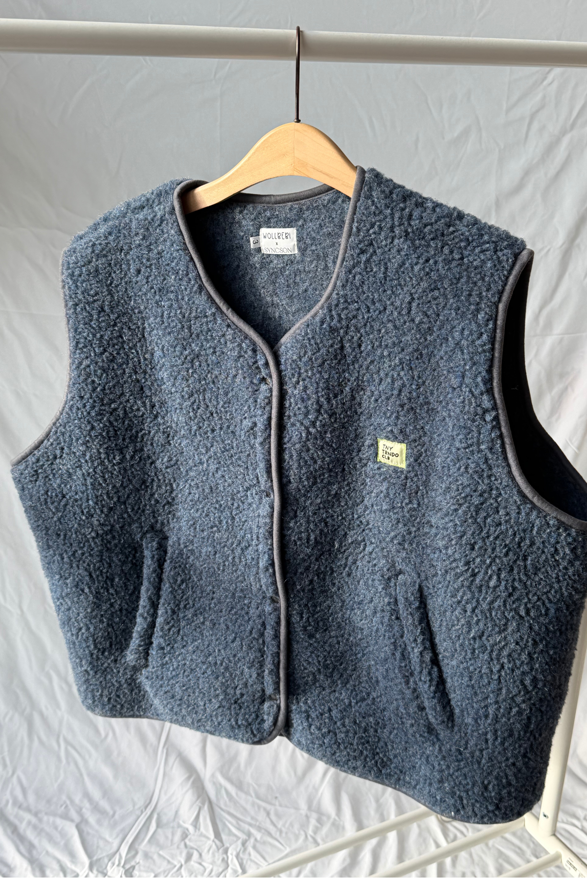 Wollweste Erwachsene "Tiny Tornado Club" | Blue Grey