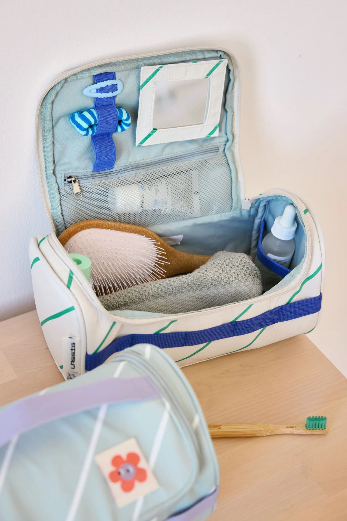 Kulturtasche "Happy Trails" | Blume