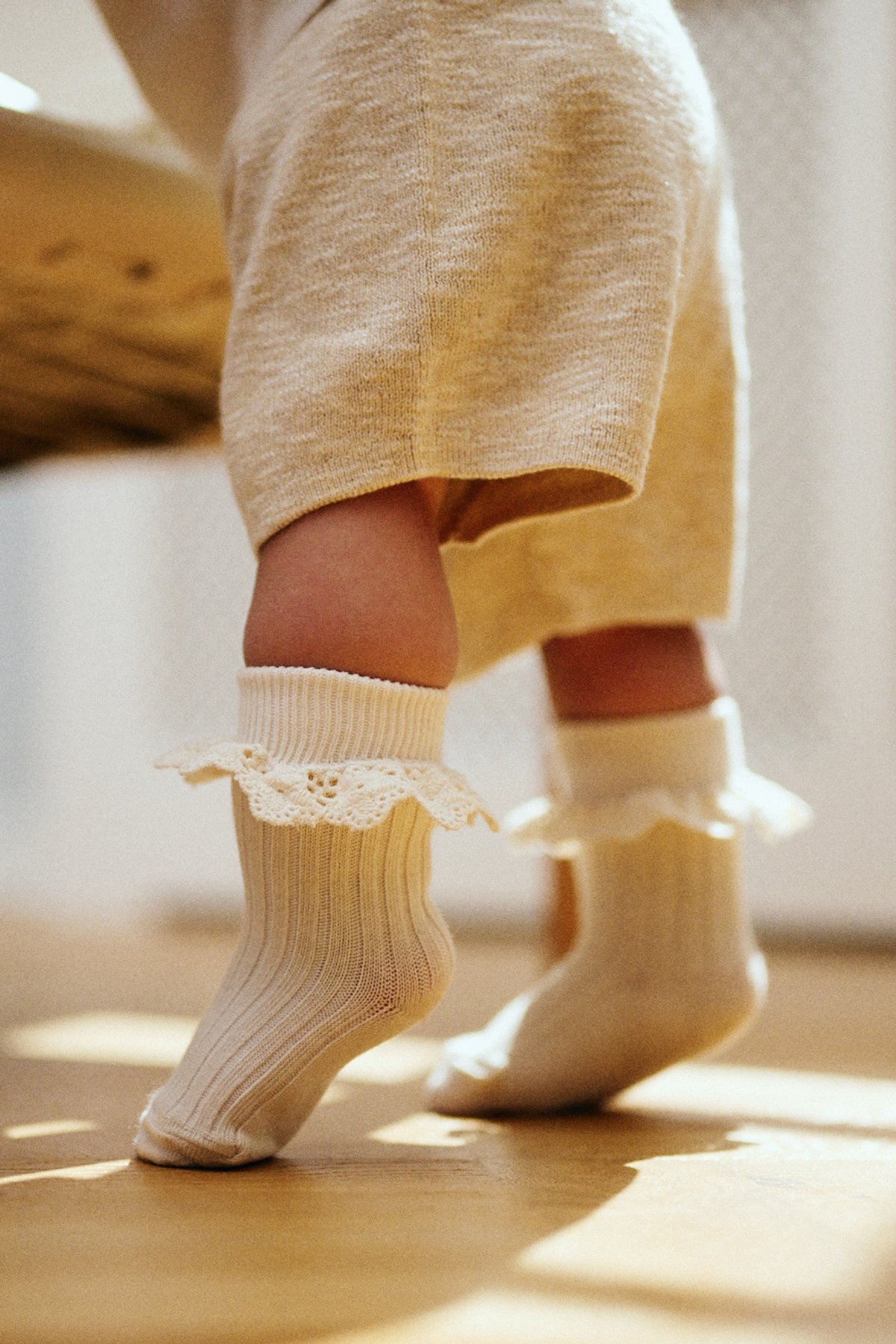 Babysocken "Lisa" mit Spitze | verschiedene Farben