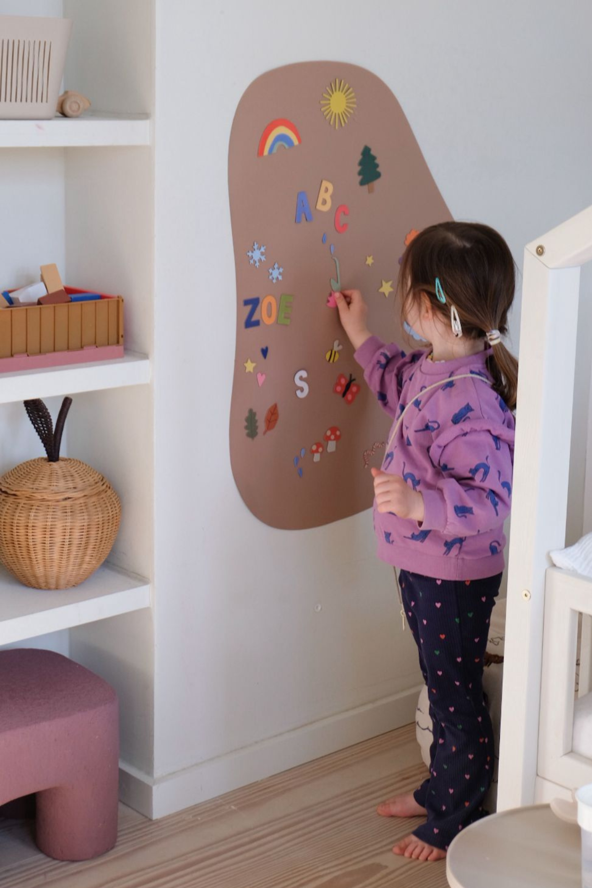Playwall "Magna Organic " | Selbstklebende Magnetwand fürs Kinderzimmer