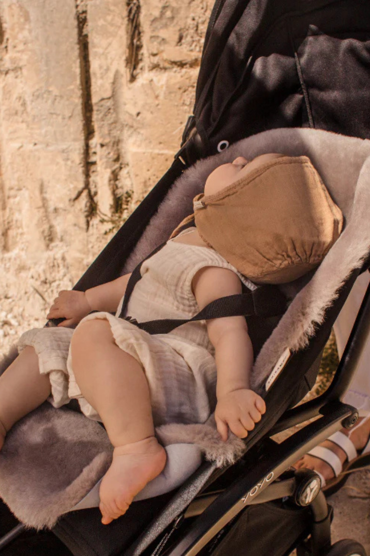 Lammfell Snuggler für Buggy oder Kinderwagen | verschiedene Farben