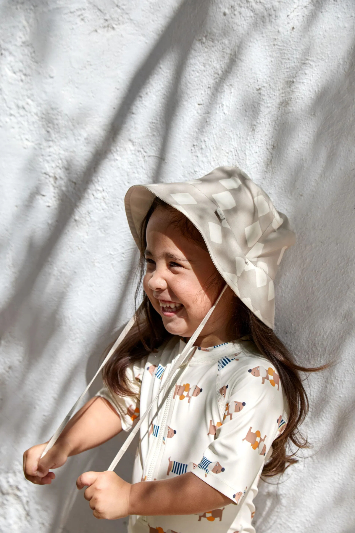 Long Sleeve Sunsuit mit UV-Schutz 60 "Beach Dog" | Orange/Dark Sea