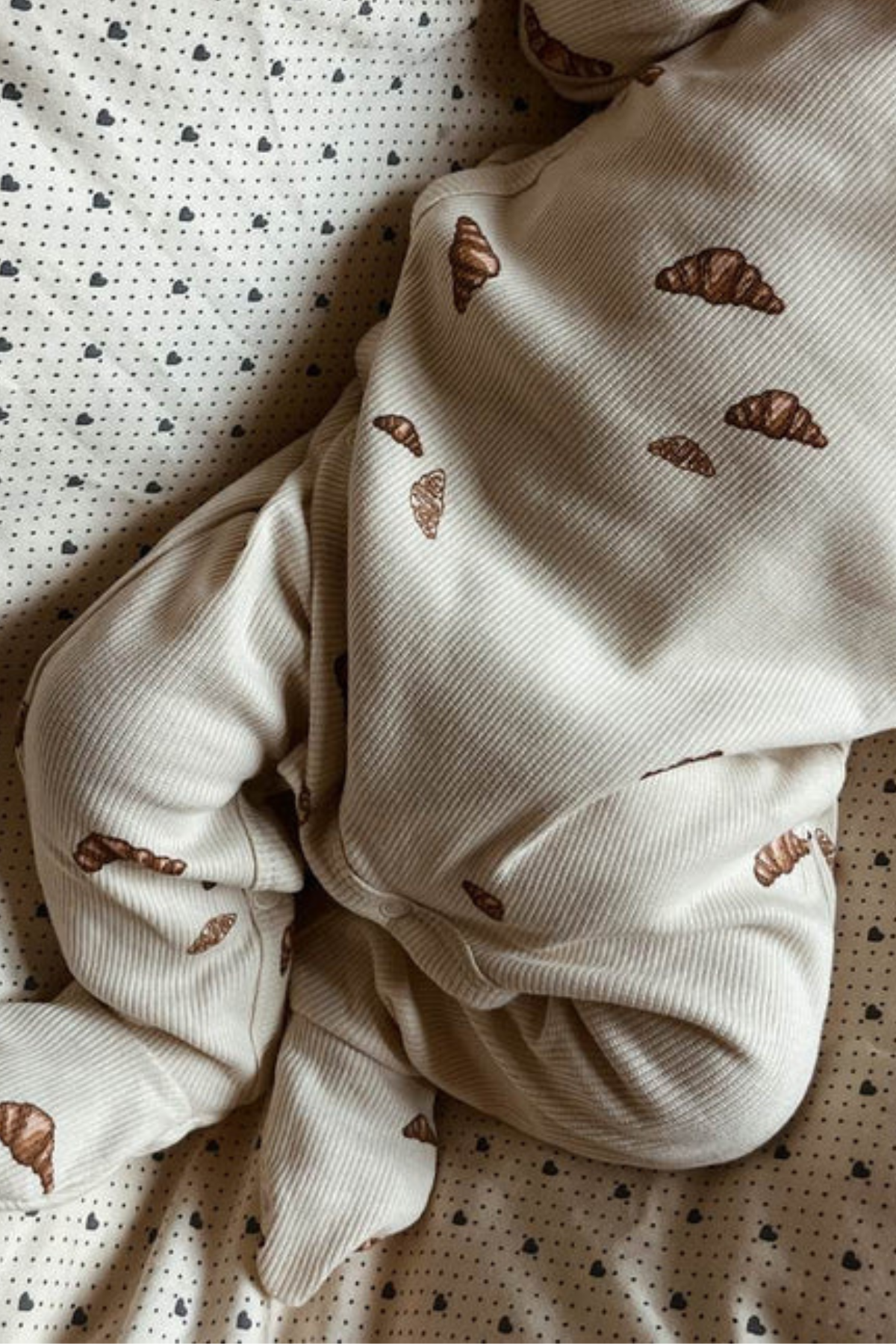 Wickelschlafanzug "Little Croissants" mit Füßen