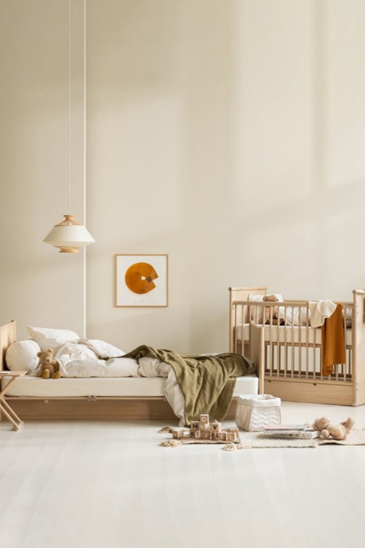 Oliver Furniture Camp Novel Babybett/Bett, Eiche – im Kinderzimmer