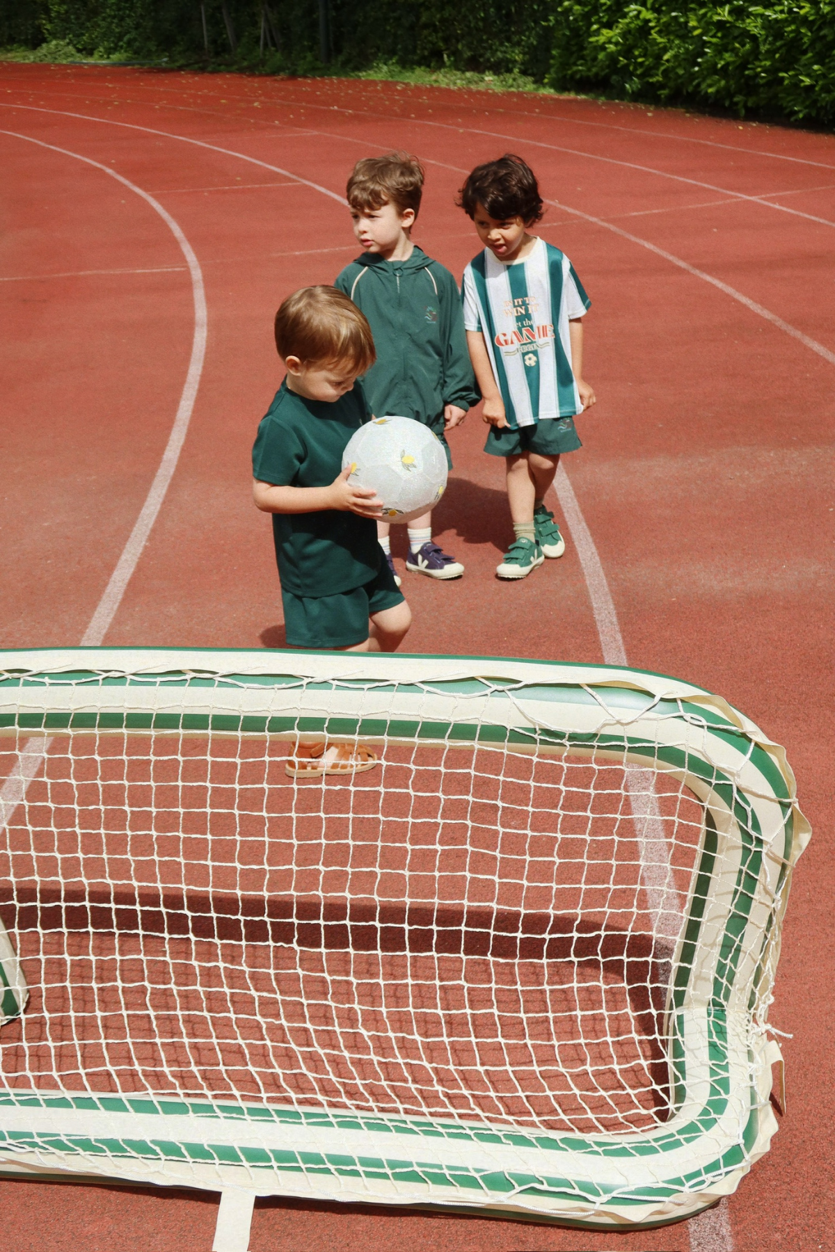 Aufblasbares Tor mit Ball