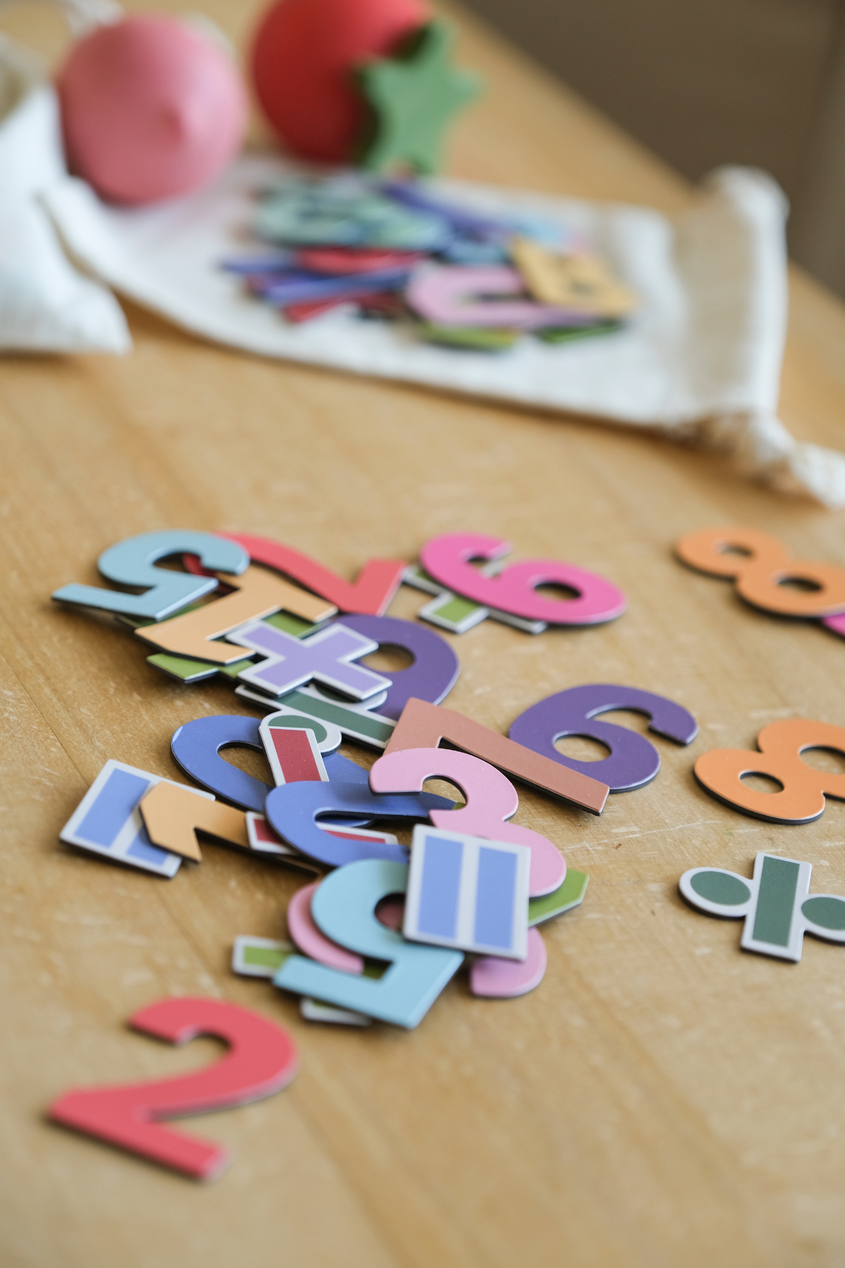 Magna Abenteuer-Set Classic | Magnettafel + Fairytale, Fire Rescue, Numbers