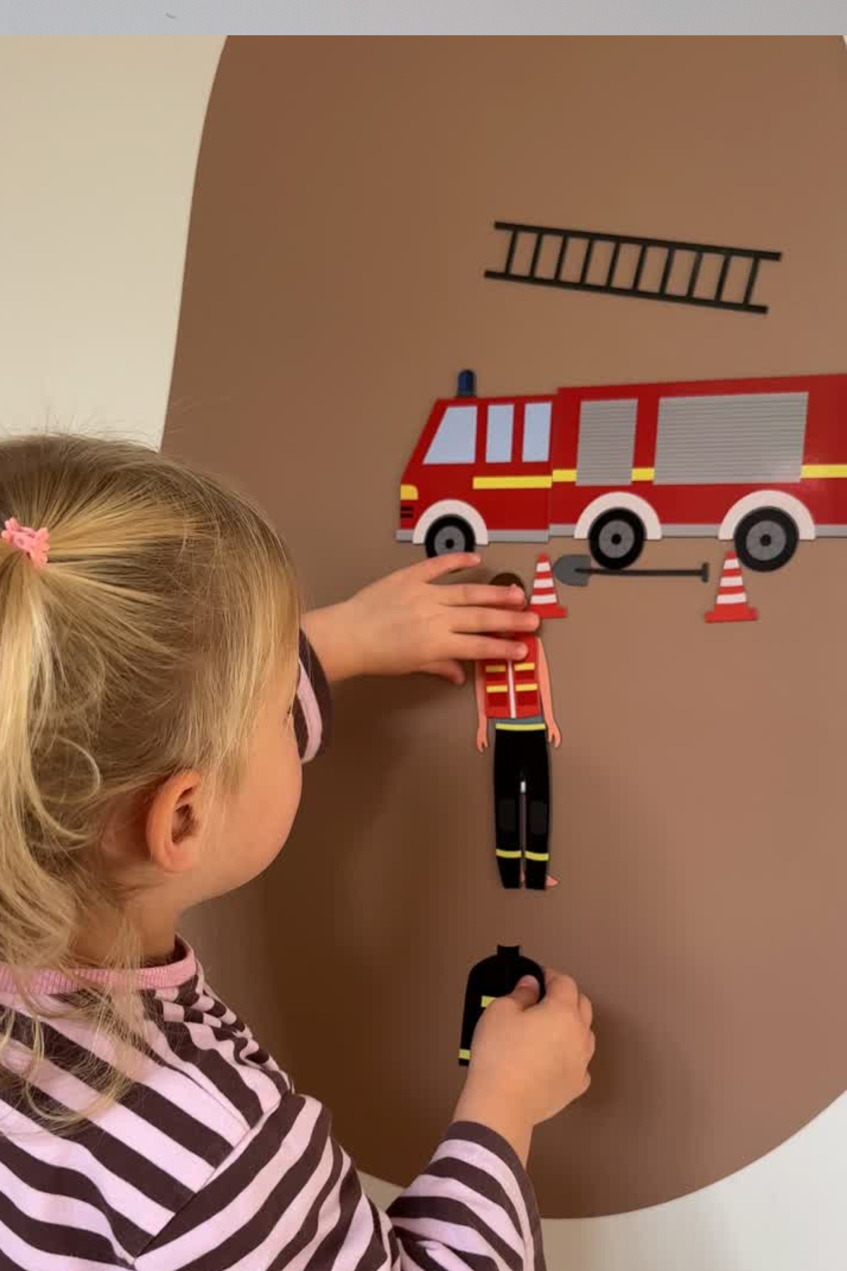 Magna Abenteuer-Set Classic | Magnettafel + Fairytale, Fire Rescue, Numbers