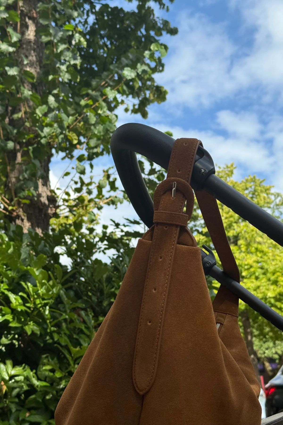 Mom Bag aus Wildleder | Lukkily Bag #5 | Cognac