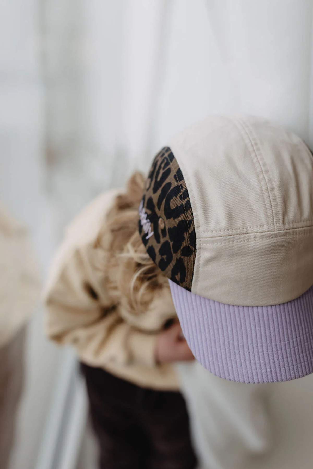 Kids Cap "LEO light brown/lilac"