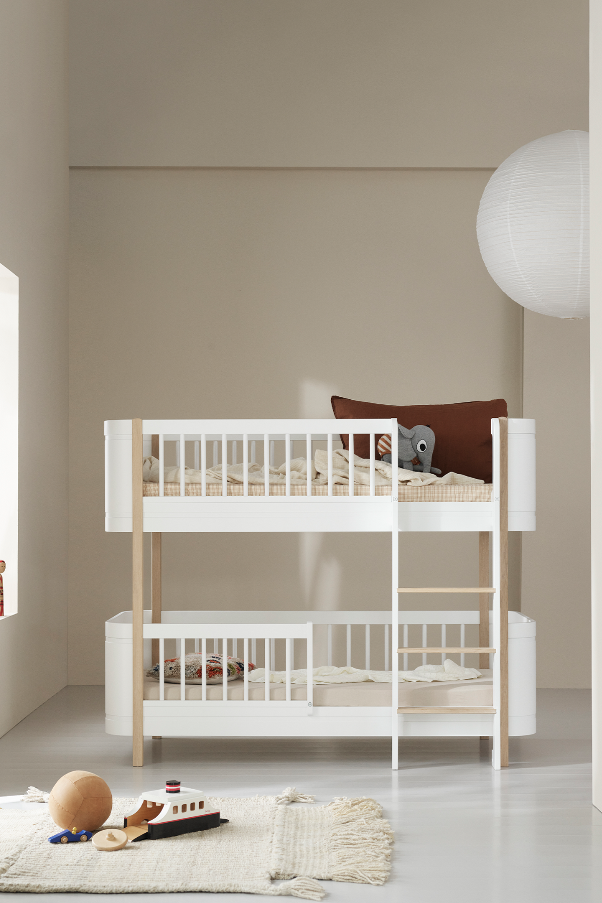 Mini+ halbhohes Etagenbett | verschiedene Farben