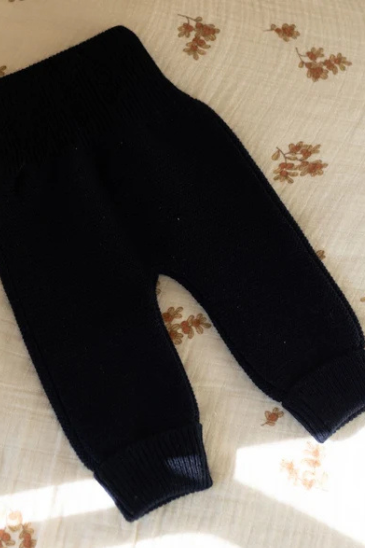Babyhose aus 100% Merinowolle "Frido" | verschiedene Farben