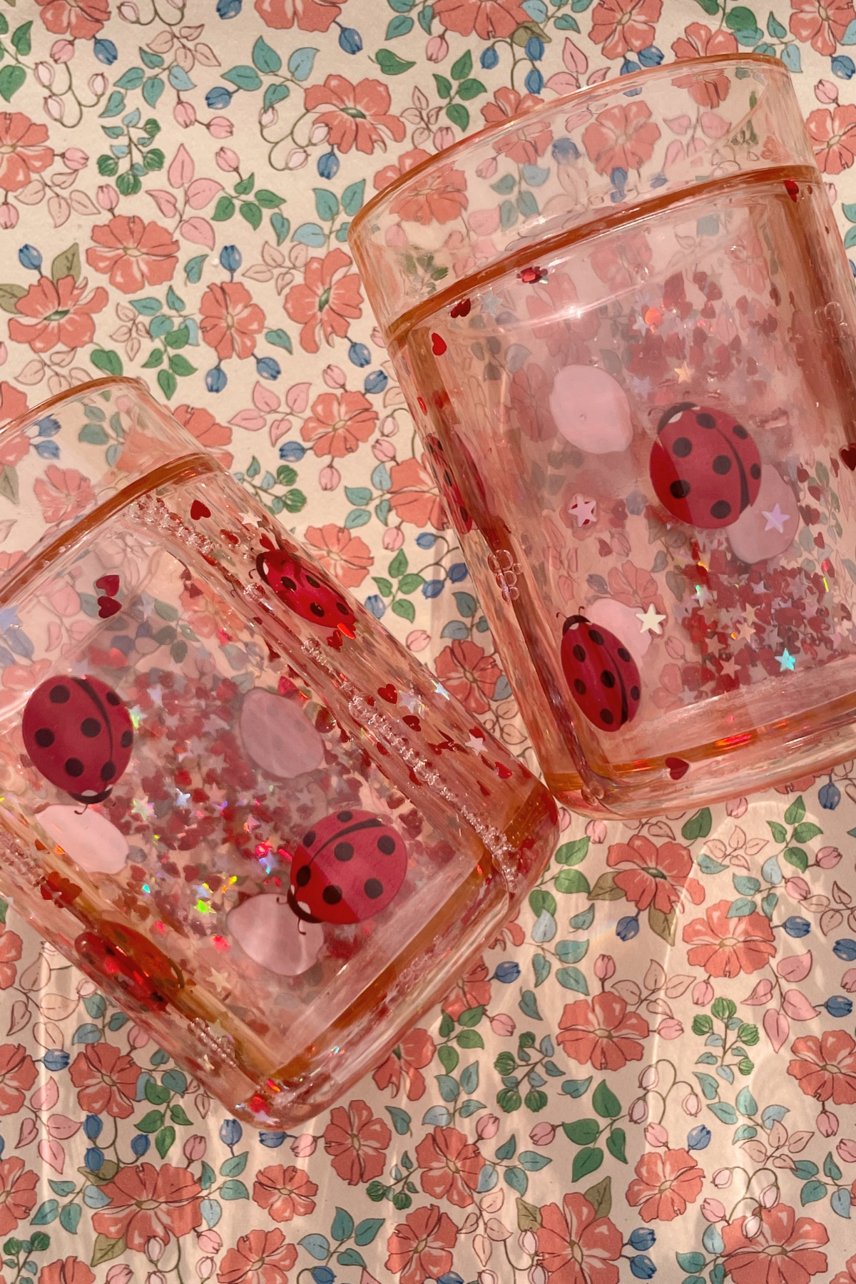 2er-Pack Glitzerbecher "Ladybug"