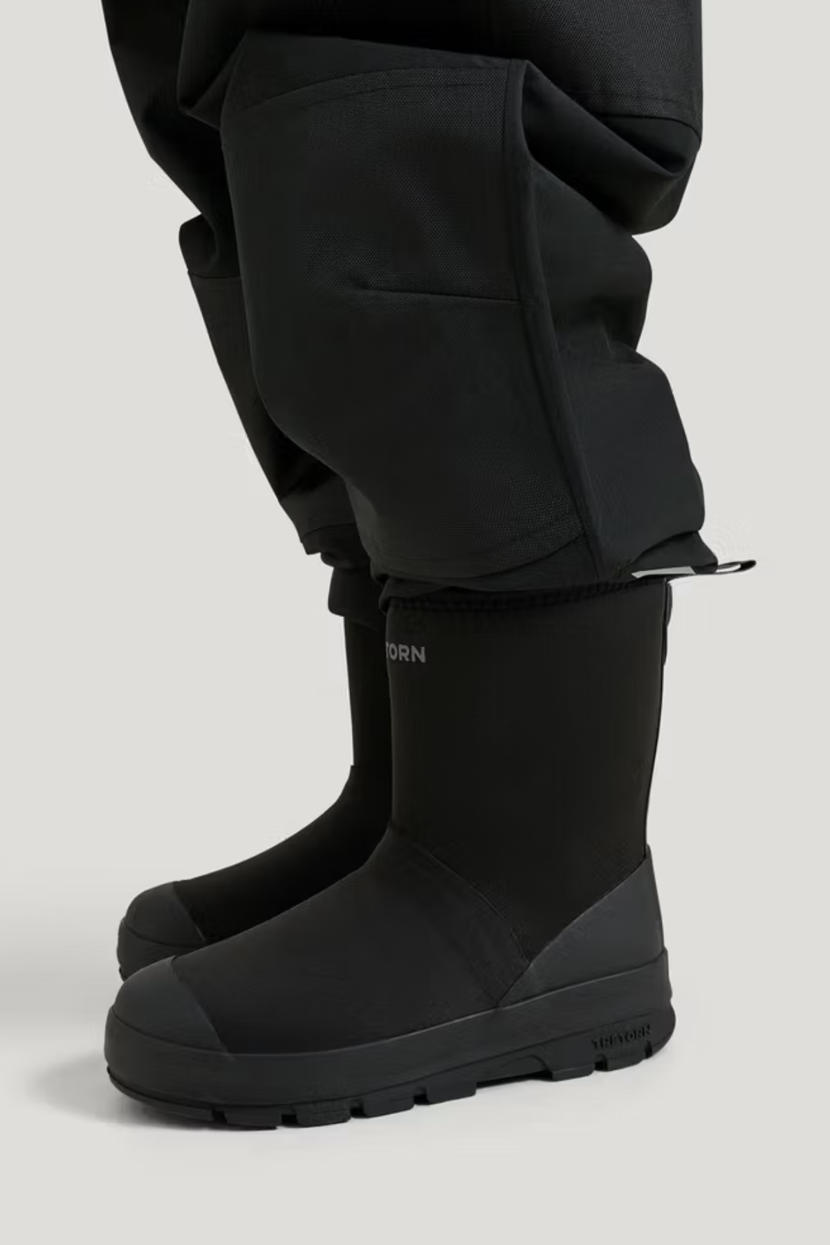 "Mimas Hybrid" wasserdichter, gefütterter Stiefel | Jet Black