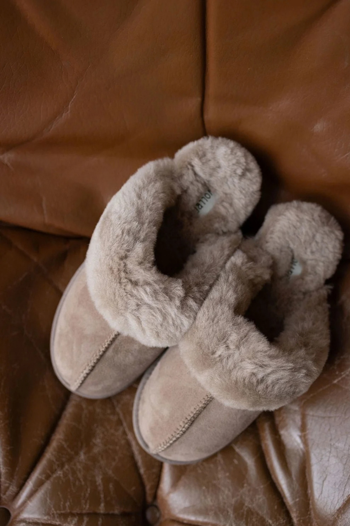 Mom Lammfell Pantoffel "Nuna" | Taupe