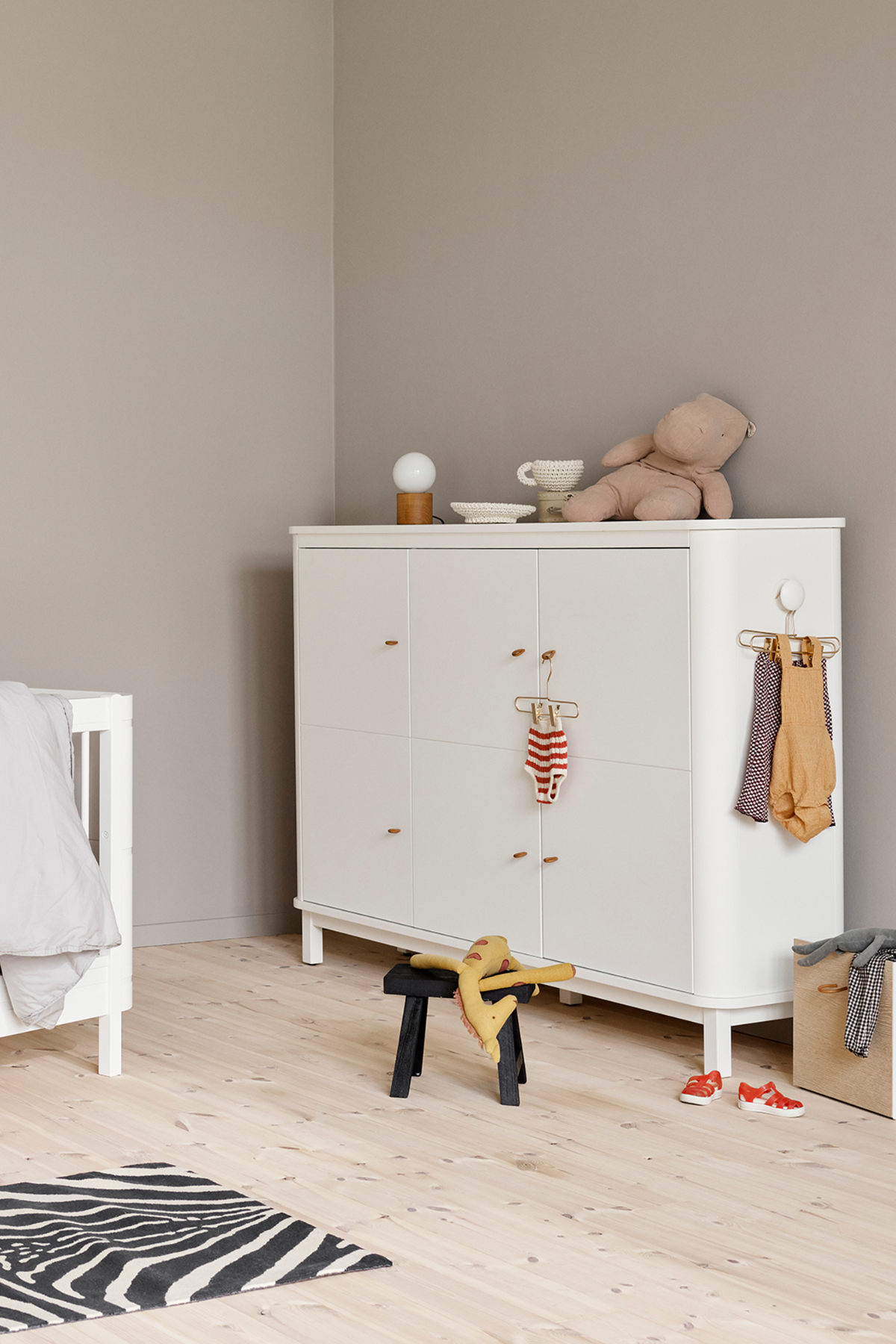 Multi-Schrank "Wood" 3-türig | verschiedene Farben