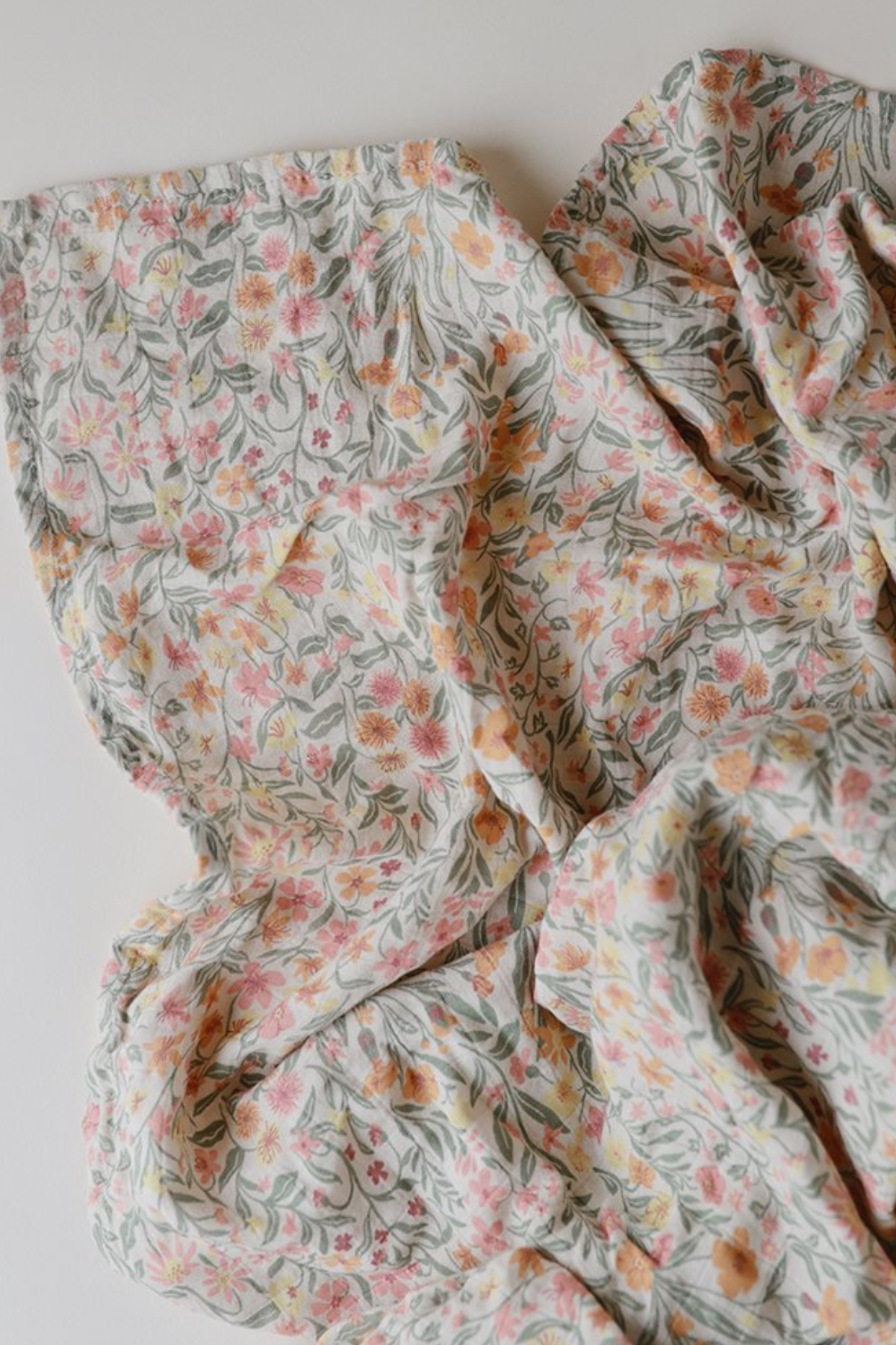 Musselintuch 120 x 120cm "Pastel Blooms"
