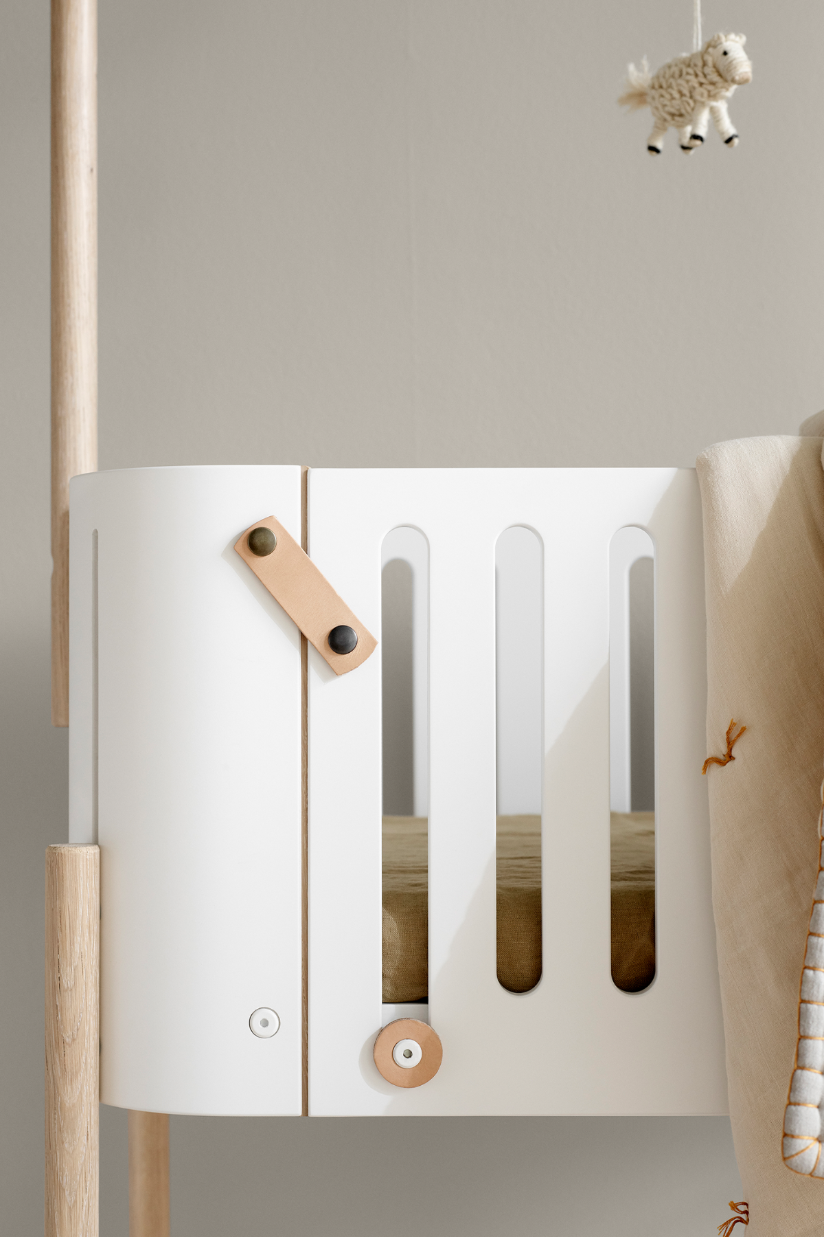Beistellbett "Wood" inkl. Umbauset zur Bank | weiß/Eiche