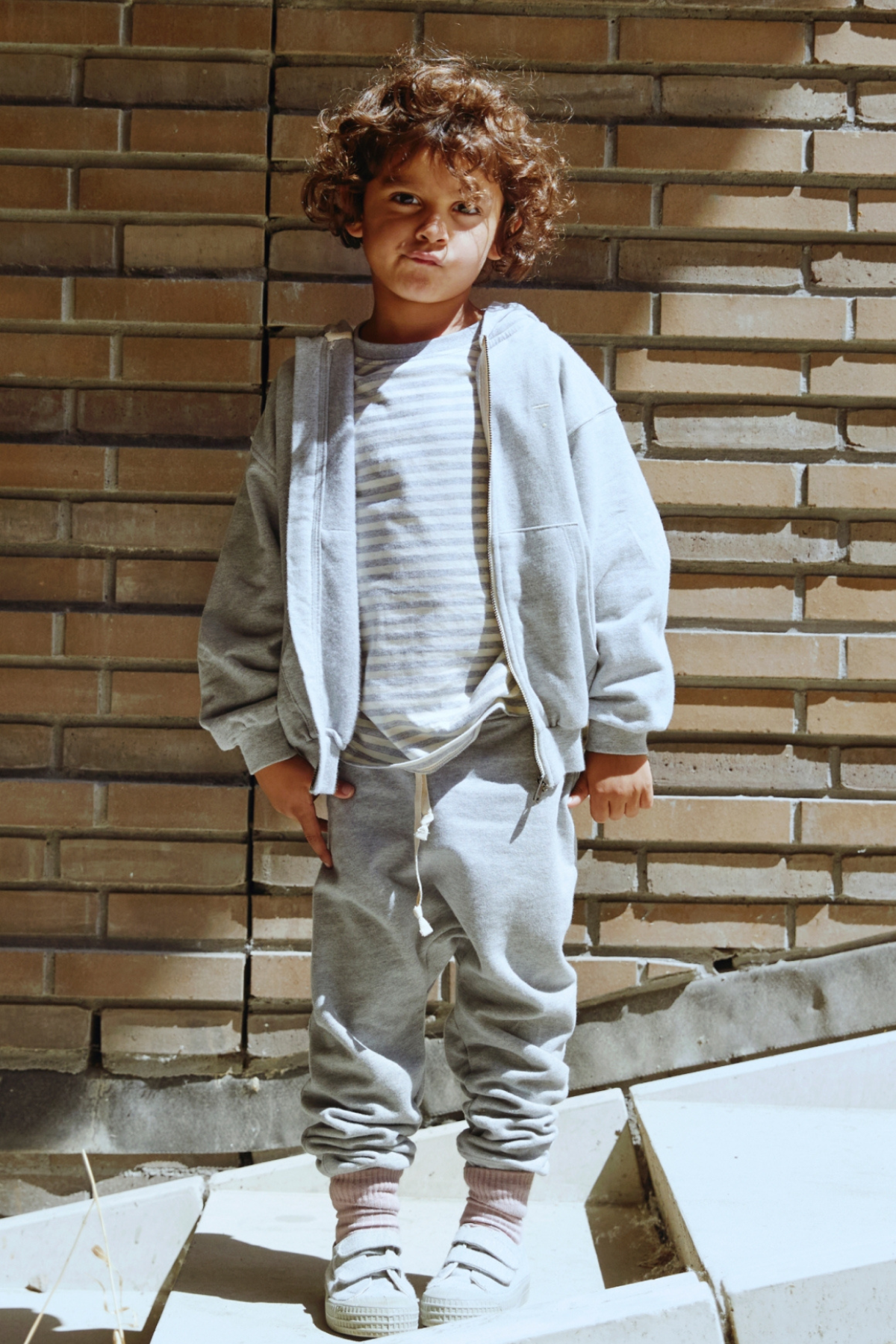 Kapuzen-Cardigan mit Reißverschluss | verschiedene Farben