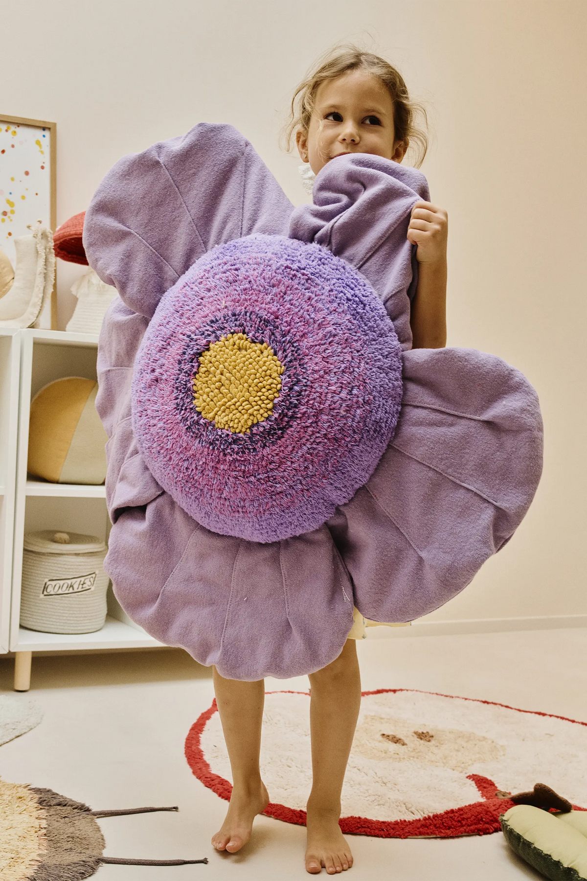 Bodenkissen Poppy Purple im Kinderzimmer