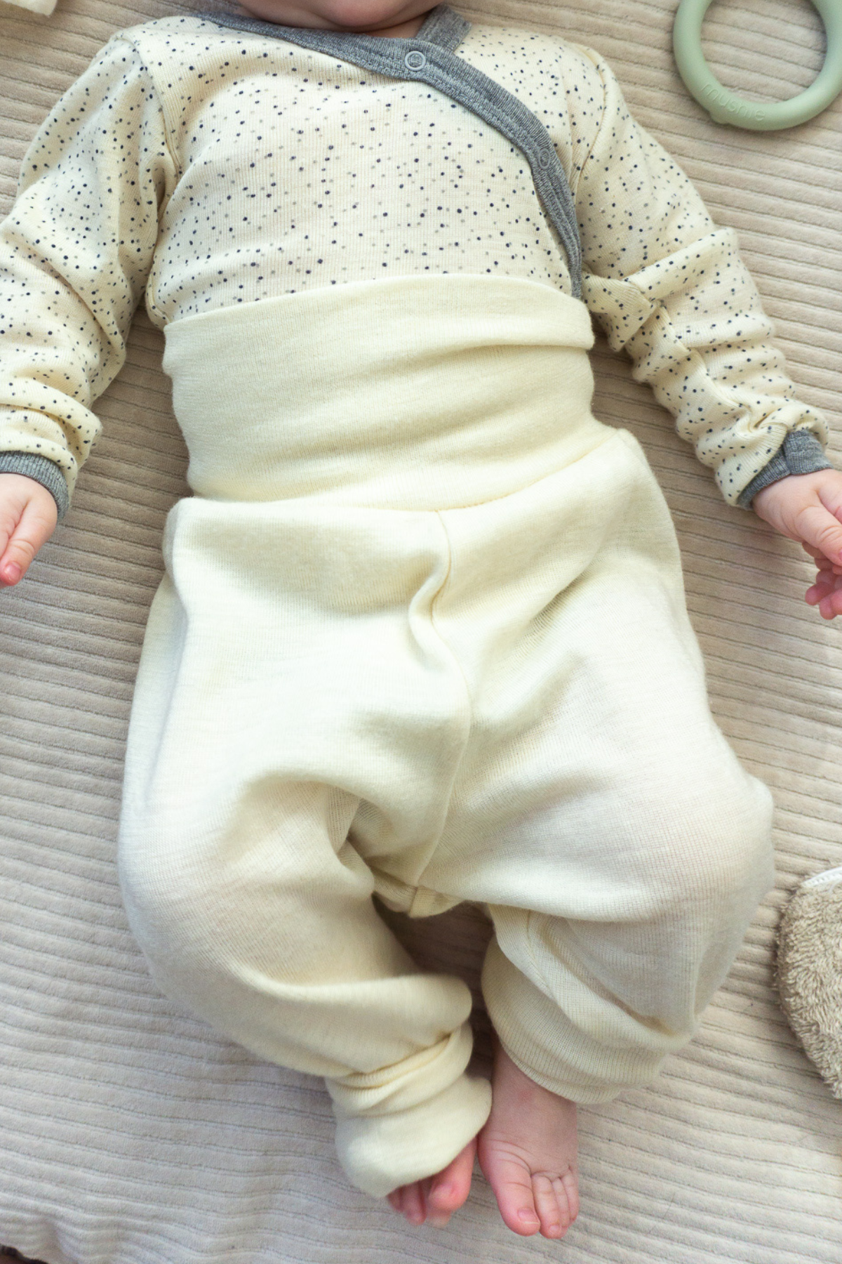 Baby Hose aus Wolle Seide, beige von Engel Natur | SYNCSON